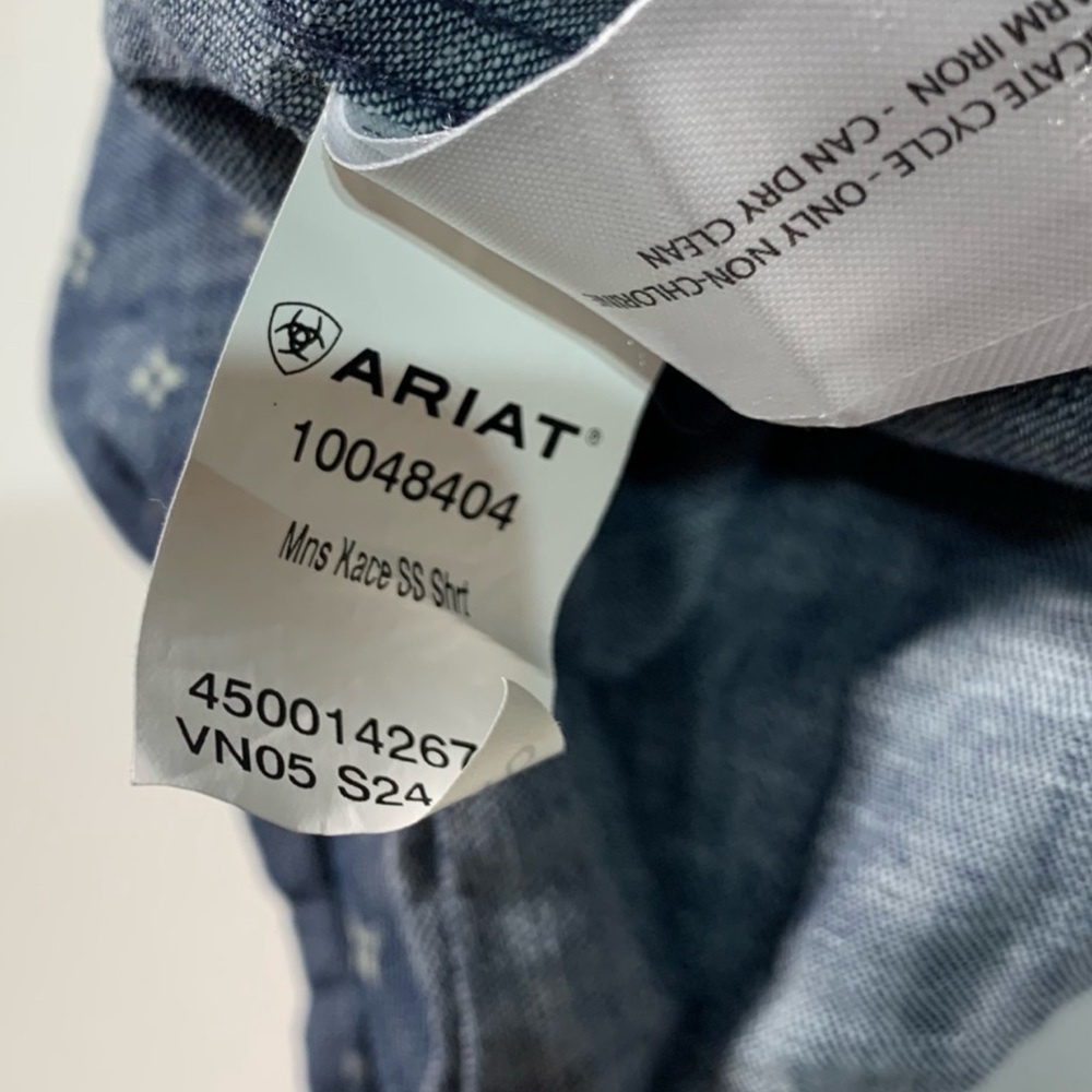 SOLD - Ariat Blue Casual Button Down Shirt - Picture 7 of 7